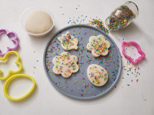 Playdough Sprinkles| A cute idea for dramatic play